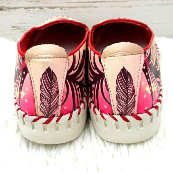 EUC NEEFS SLIP ON SHOES - Picture 4 of 9